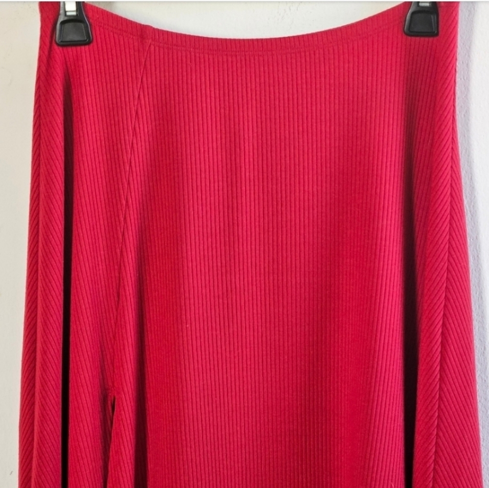 REFORMATION SIDE SPLIT SKIRT SIZE MEDIUM
